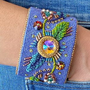 Beaad needlepoint cuff kit